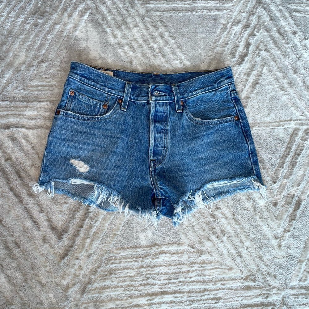 Levi's 501 Jean Short - Size 26
